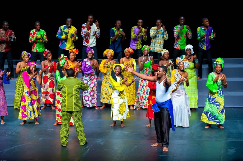 Afriški mladinski zbor, zb. Ambroise Kua Nzambi Toko Foto: Francesco Leonardi