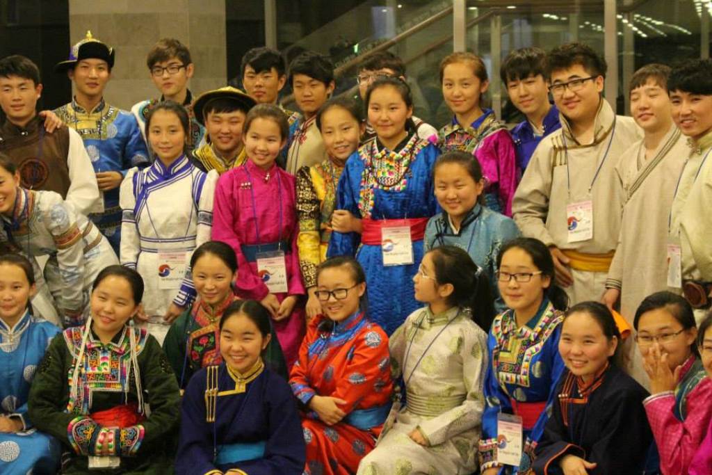 Mladinski zbor Notranje Mongolije, Kitajska, zb. Yalun Gerile