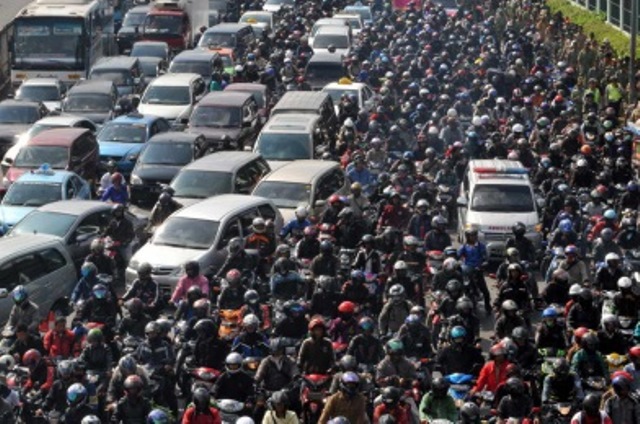 Vsakodnevna prometna konica v Indoneziji